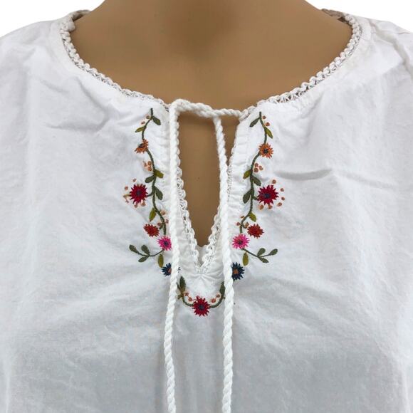 Solutions MEDIUM VINTAGE Women's White Floral Embroidered Boho Hippie Split Neck - Picture 2 of 8